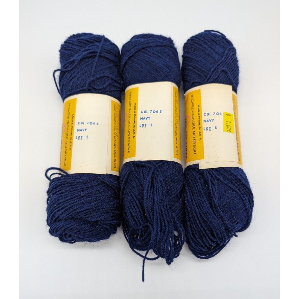 Vintage Berella by Bernat Navy 3-Ply Fingering Yarn 60% Orlon 40% Nylon USA - Picture 4 of 4